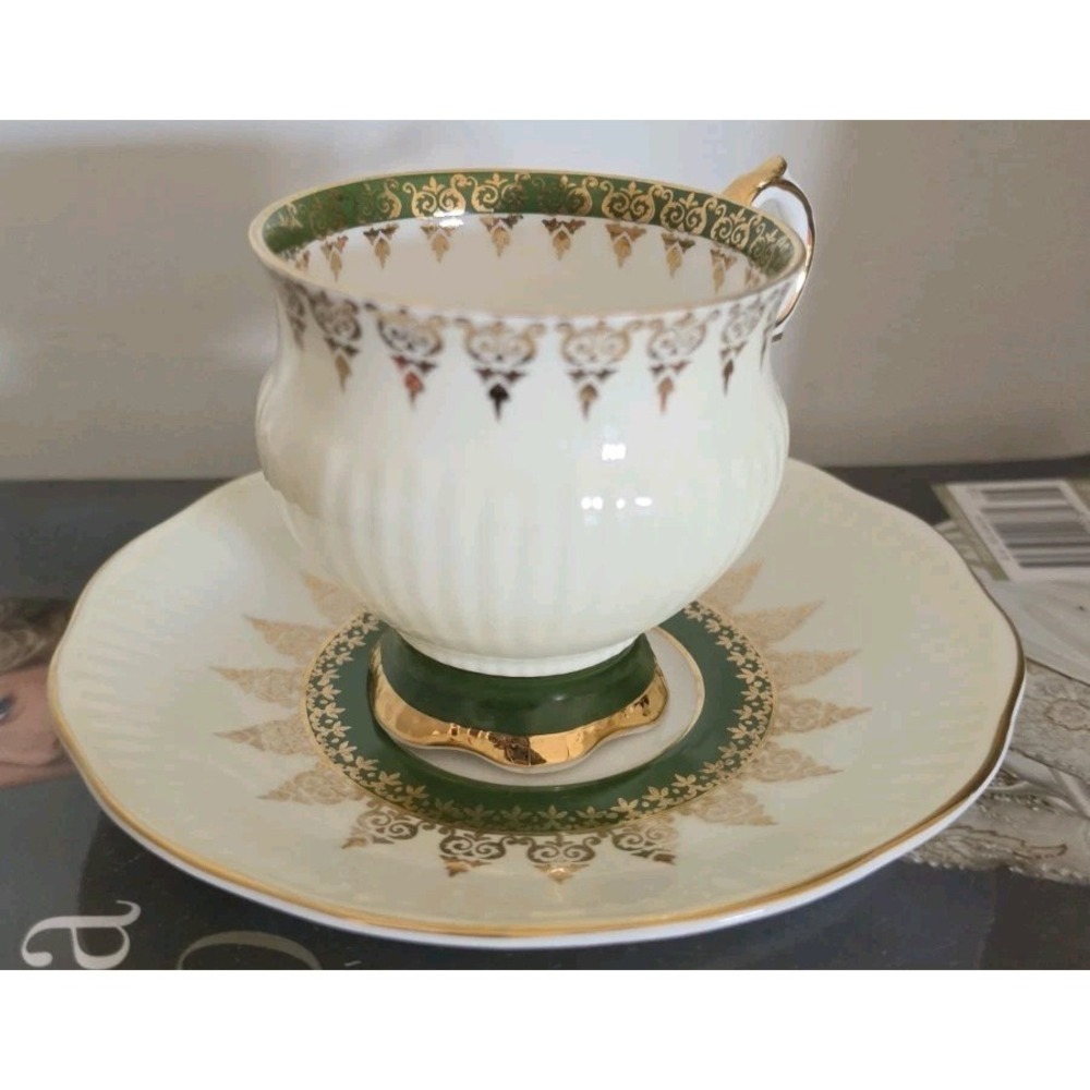 Rare VTG Rosina China Company Teacup Saucer Green Gold Grandmacore Cottagecore - Picture 4 of 8